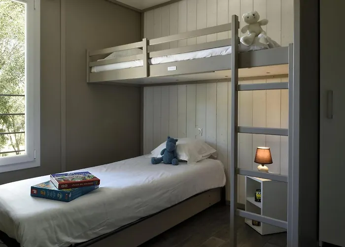 Near Sandy Beaches Chalet *