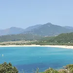 Alpesi faház Near Sandy Beaches