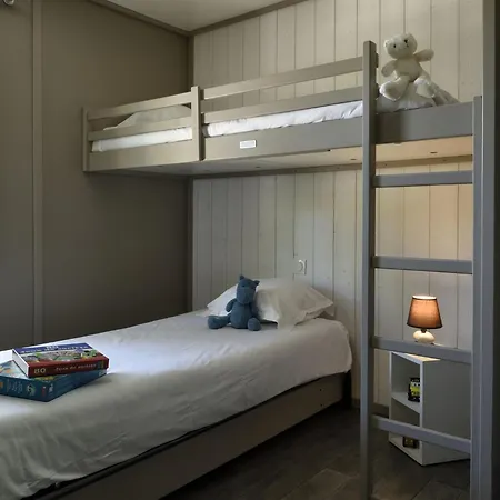 Near Sandy Beaches Chalet *