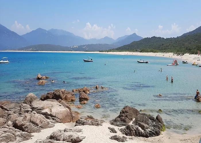 Alpehytte Near Sandy Beaches *